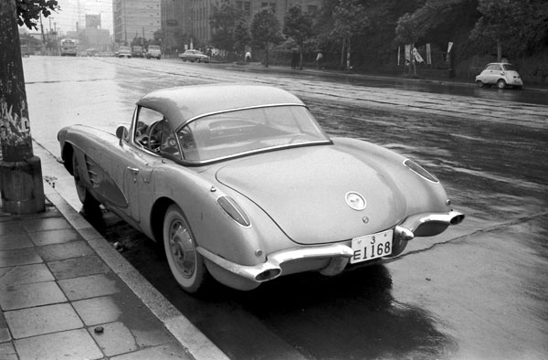 58-02d (074-28) 1958 Chevrolet Corvette Hardtop.jpg